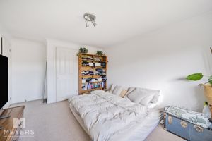 Bedroom- click for photo gallery
